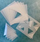 Lot de 6 masques et pochoirs triangles